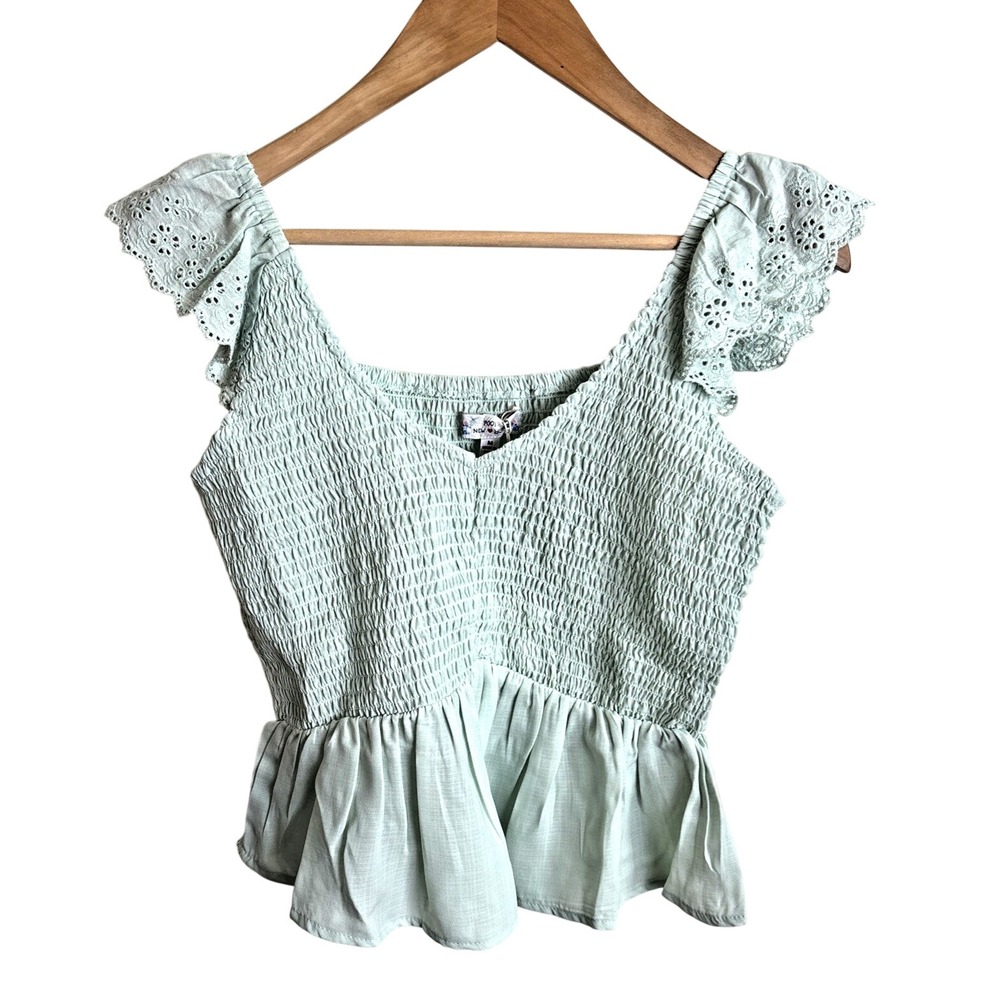 Poof‎ New York Shirt Womens Sz M Mint Green Cottage Ruffle Eyelet Top Blouse